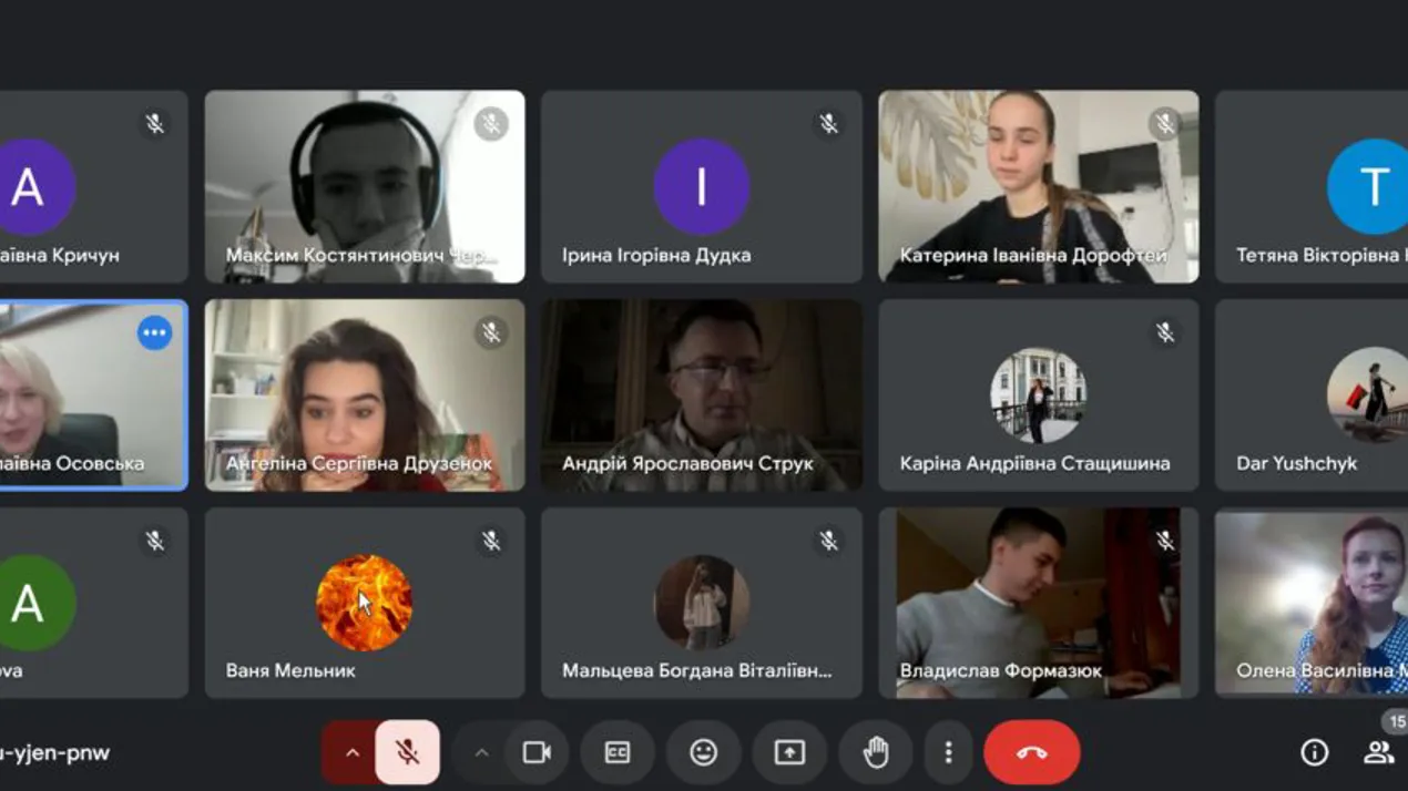 Третій етап Discussion and Debate Club: інтеграція критичного мислення та риторичних навичок у студентській спільноті